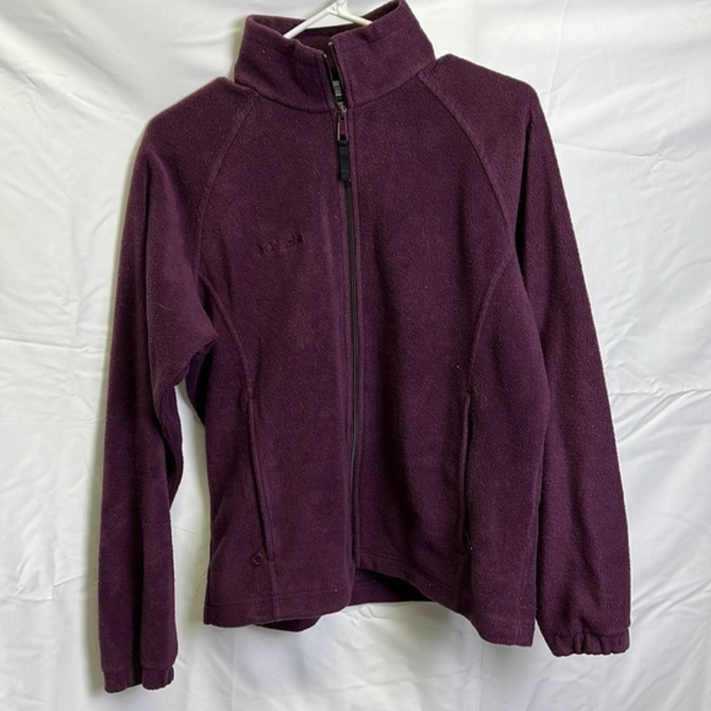 Columbia Purple Women’s Fuzzy Zipped Jacket‎ Size Medium